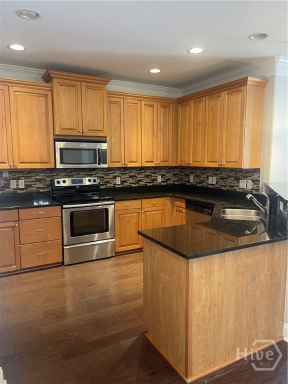 253 Durham Park Property Photo 8