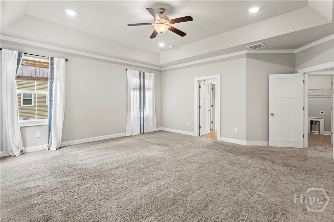 115 Oakcrest Drive W Property Photo 18