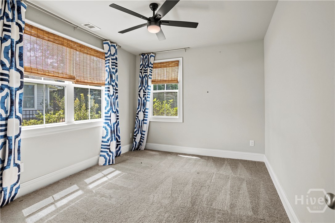 115 Oakcrest Drive W Property Photo 19