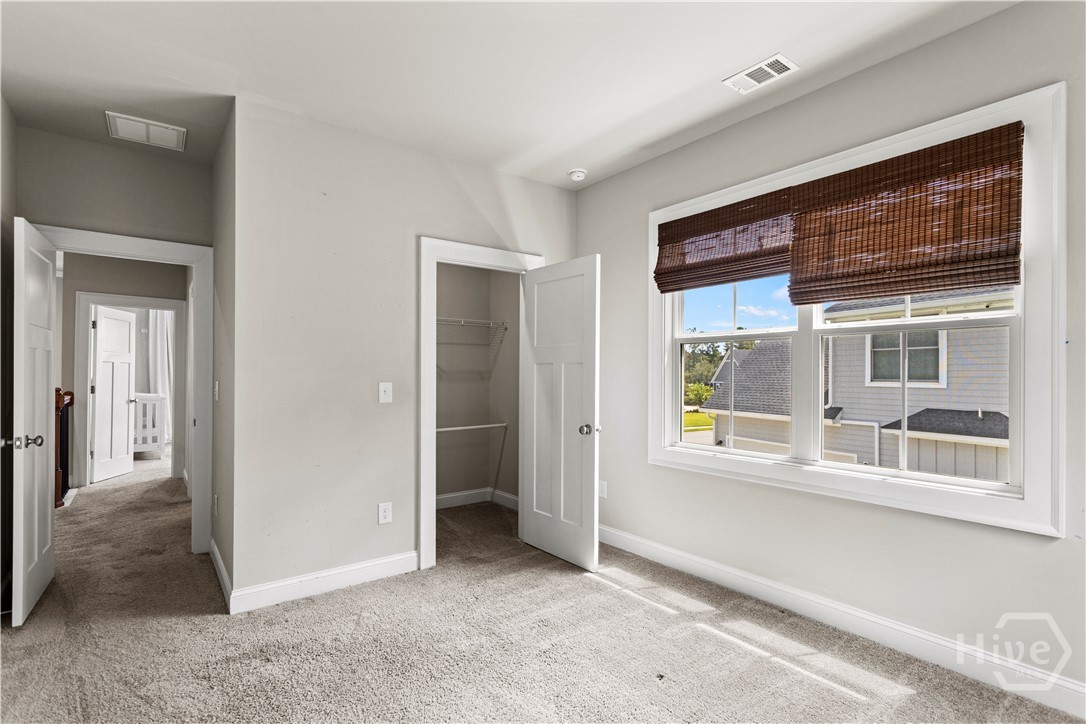 115 Oakcrest Drive W Property Photo 20