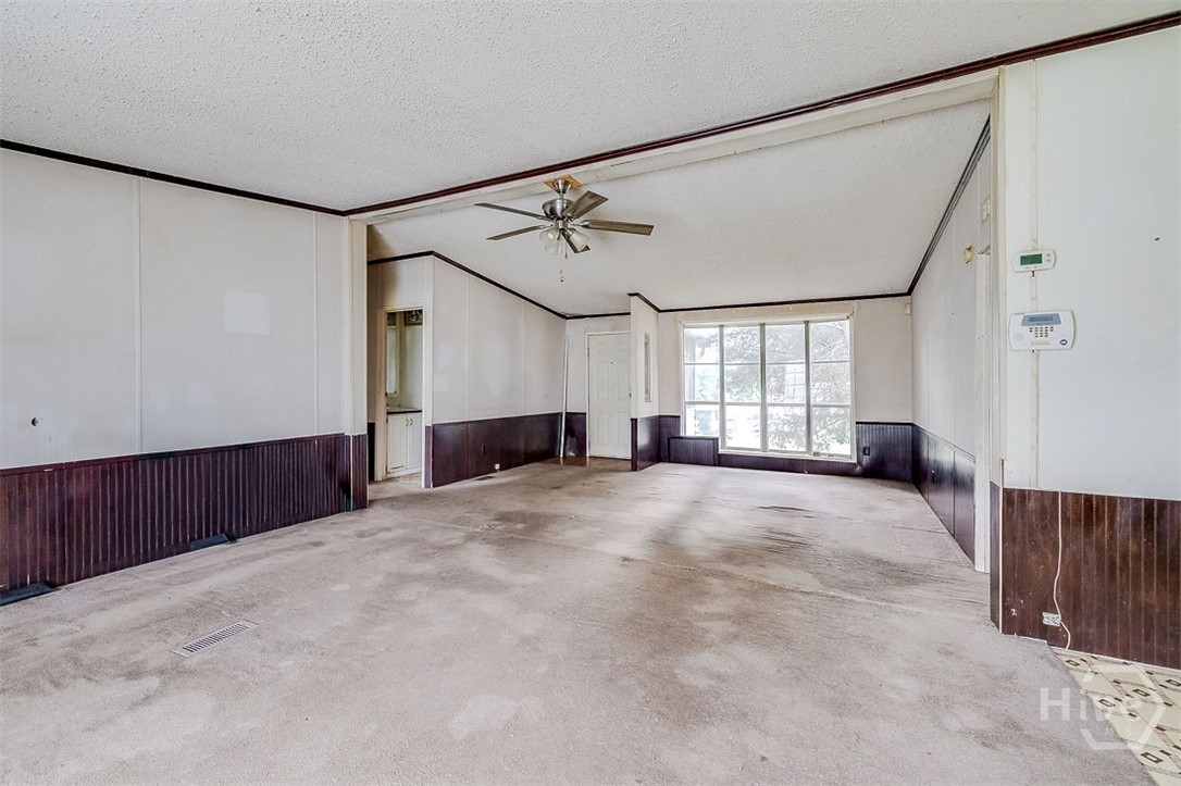 6477 Aruba Road Property Photo 5