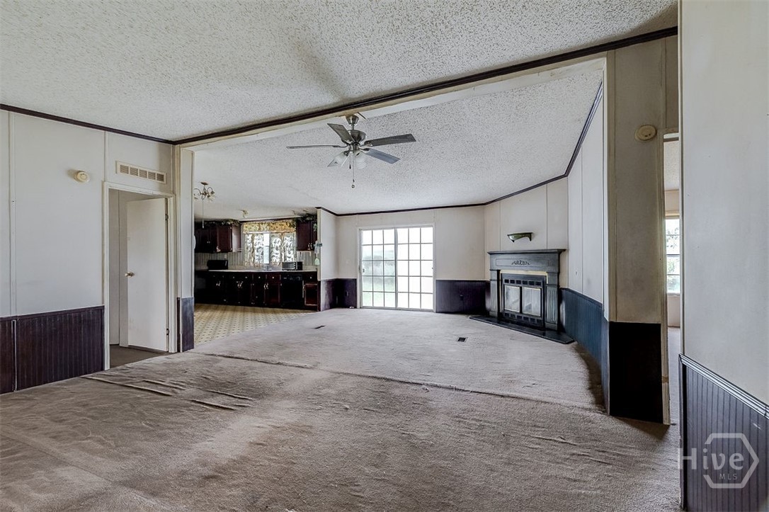 6477 Aruba Road Property Photo 7