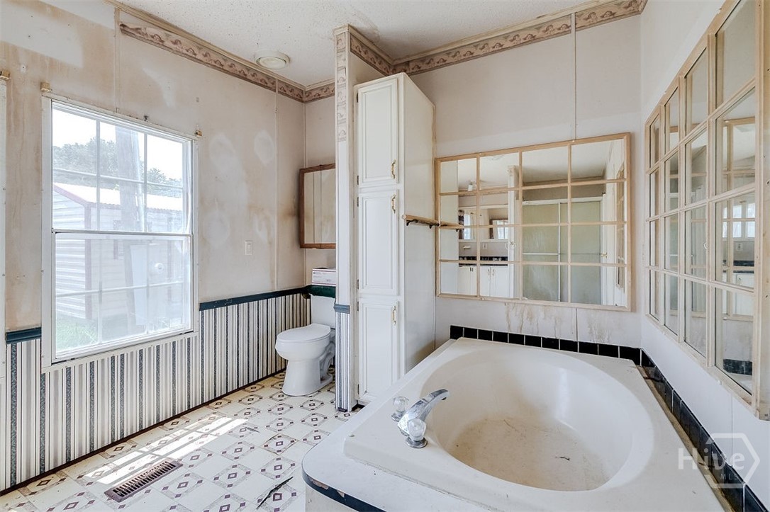 6477 Aruba Road Property Photo 18
