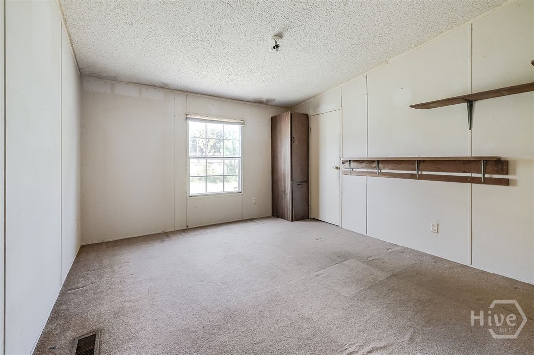 6477 Aruba Road Property Photo 20