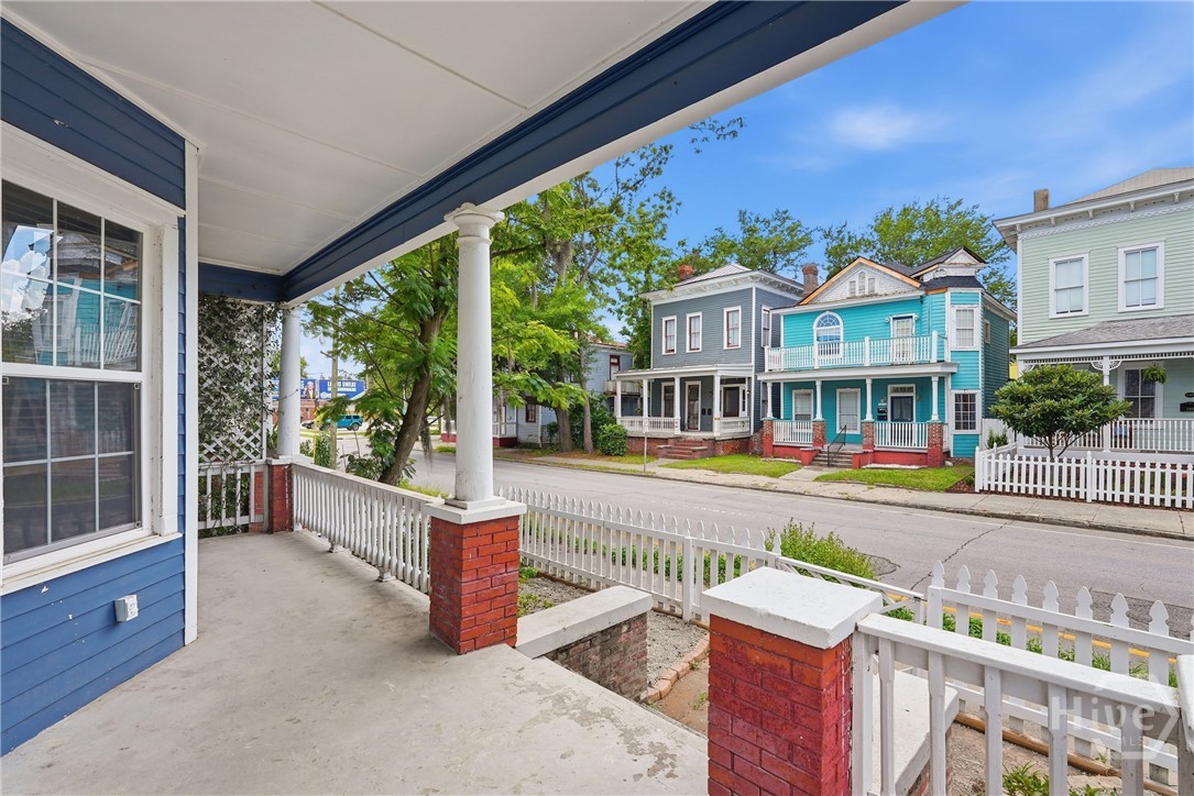 2310 Whitaker Street Property Photo 4