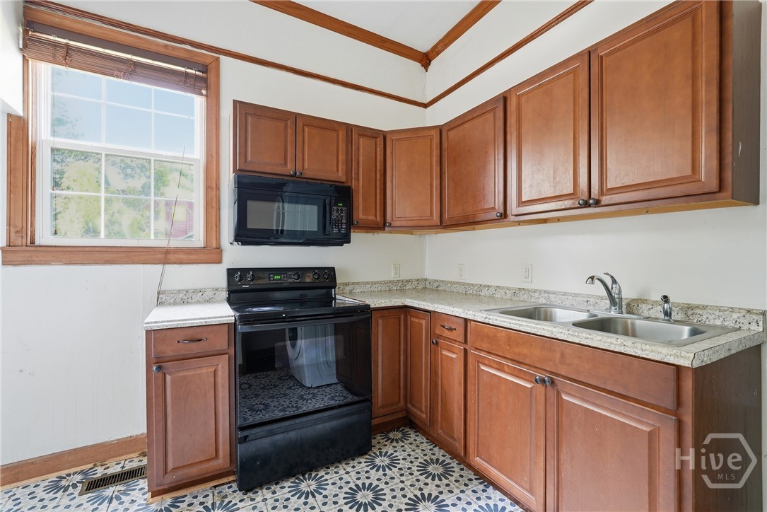 2310 Whitaker Street Property Photo 12