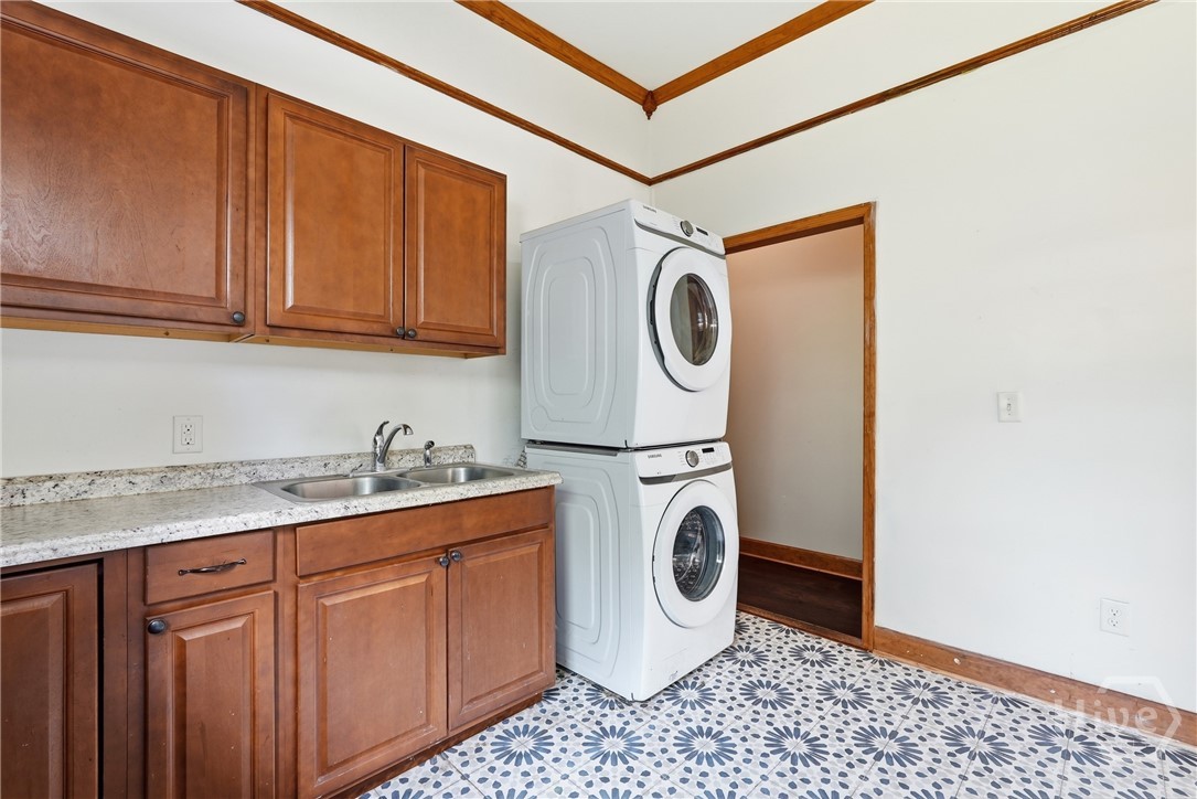 2310 Whitaker Street Property Photo 13