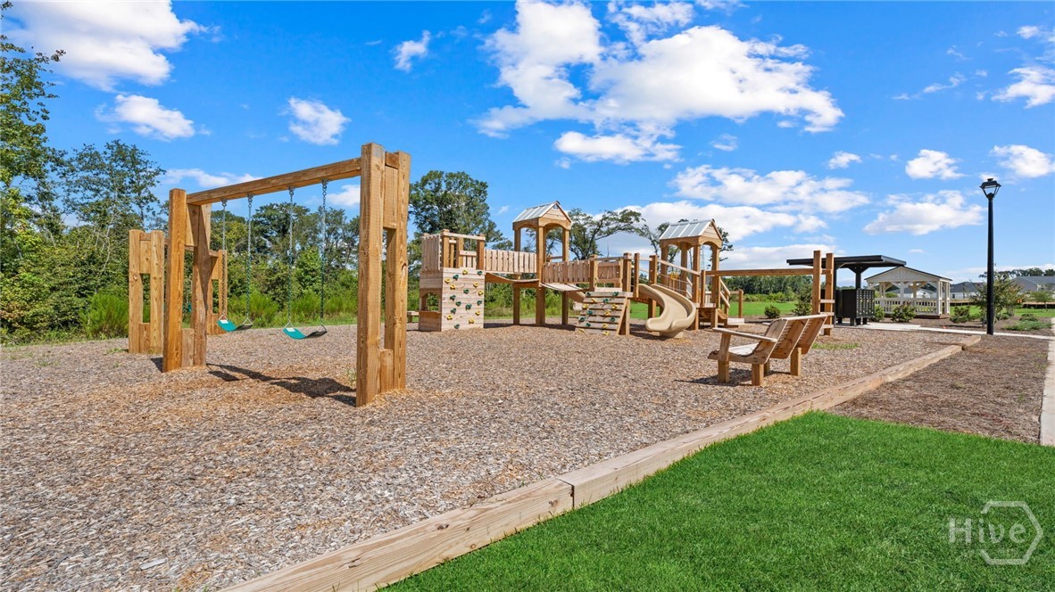 163 Timber Road Property Photo 32