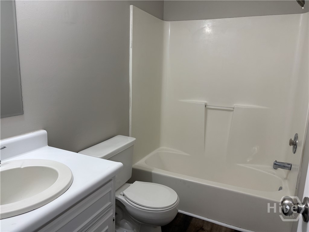 230 Lanier Drive 301 Property Photo 11