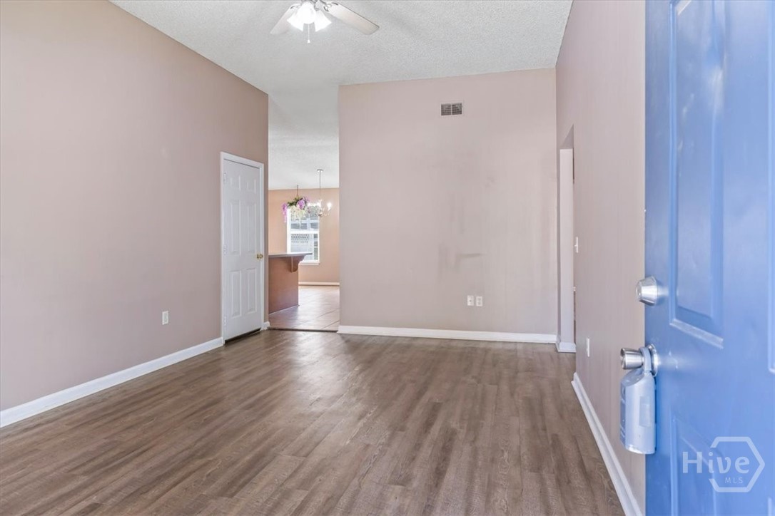 5018 Winfield Drive Property Photo 4