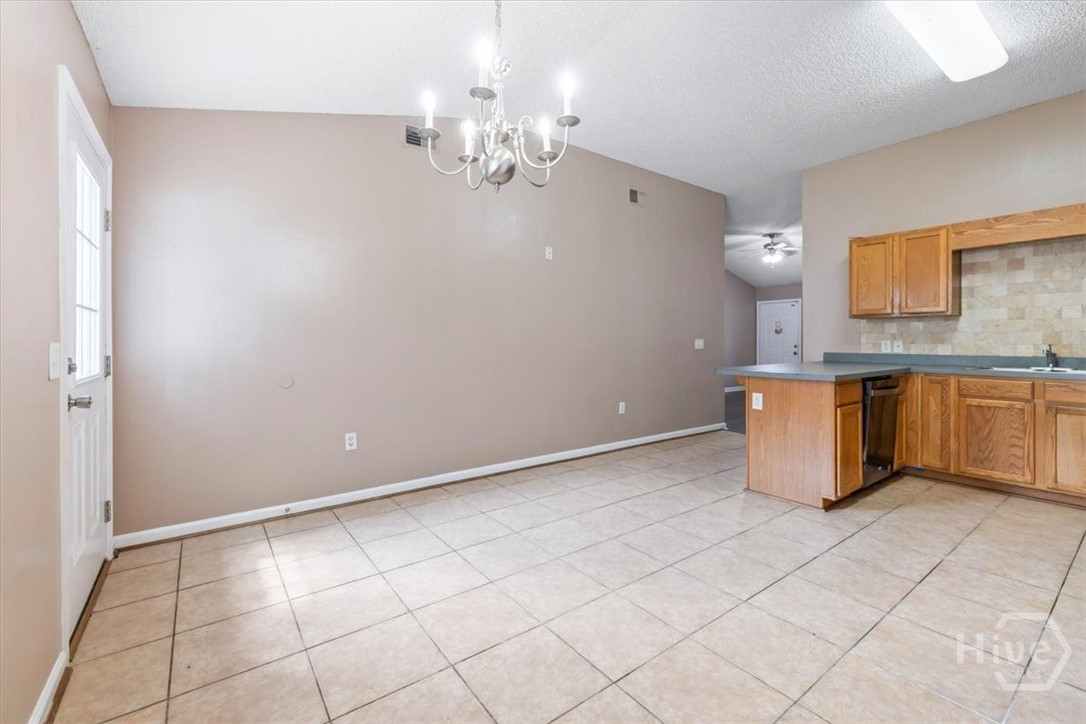 5018 Winfield Drive Property Photo 10