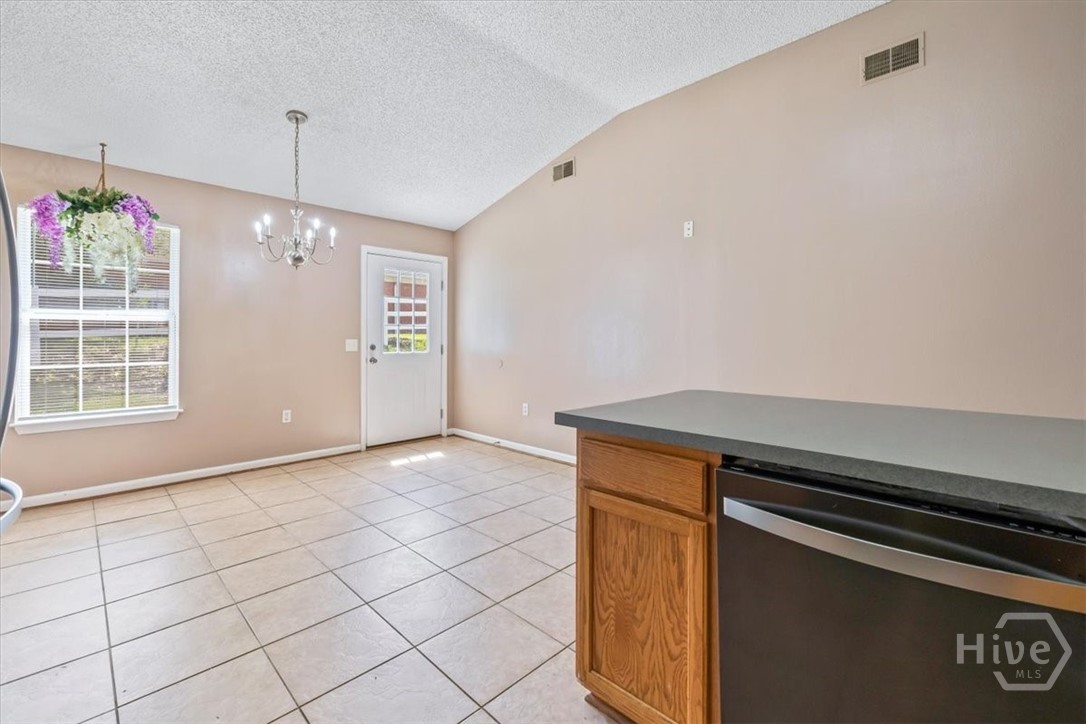 5018 Winfield Drive Property Photo 13