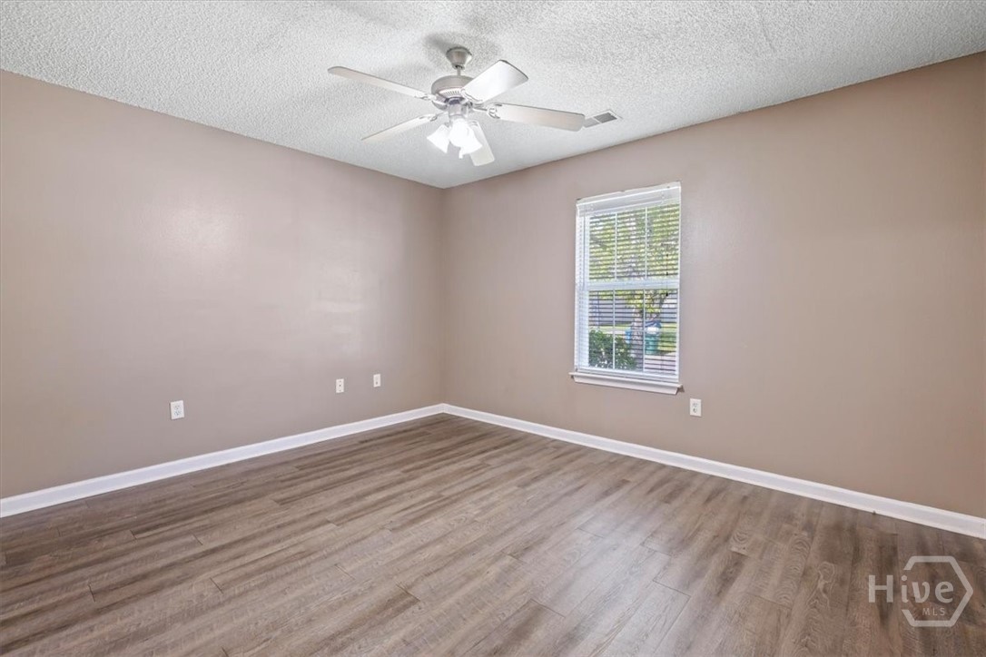 5018 Winfield Drive Property Photo 16