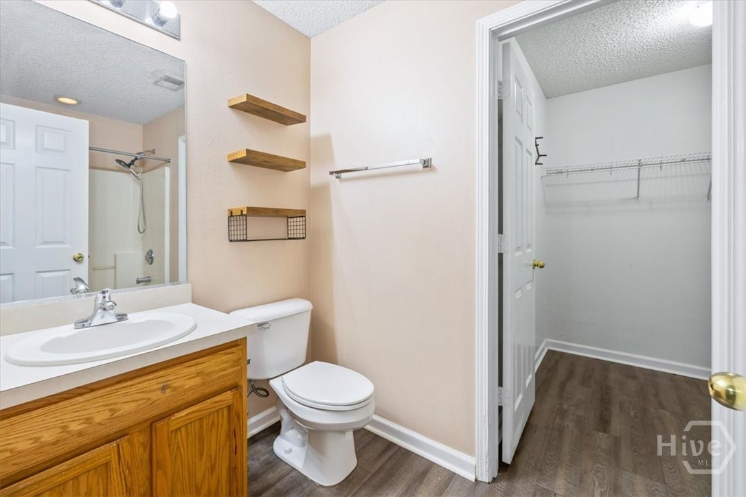 5018 Winfield Drive Property Photo 18