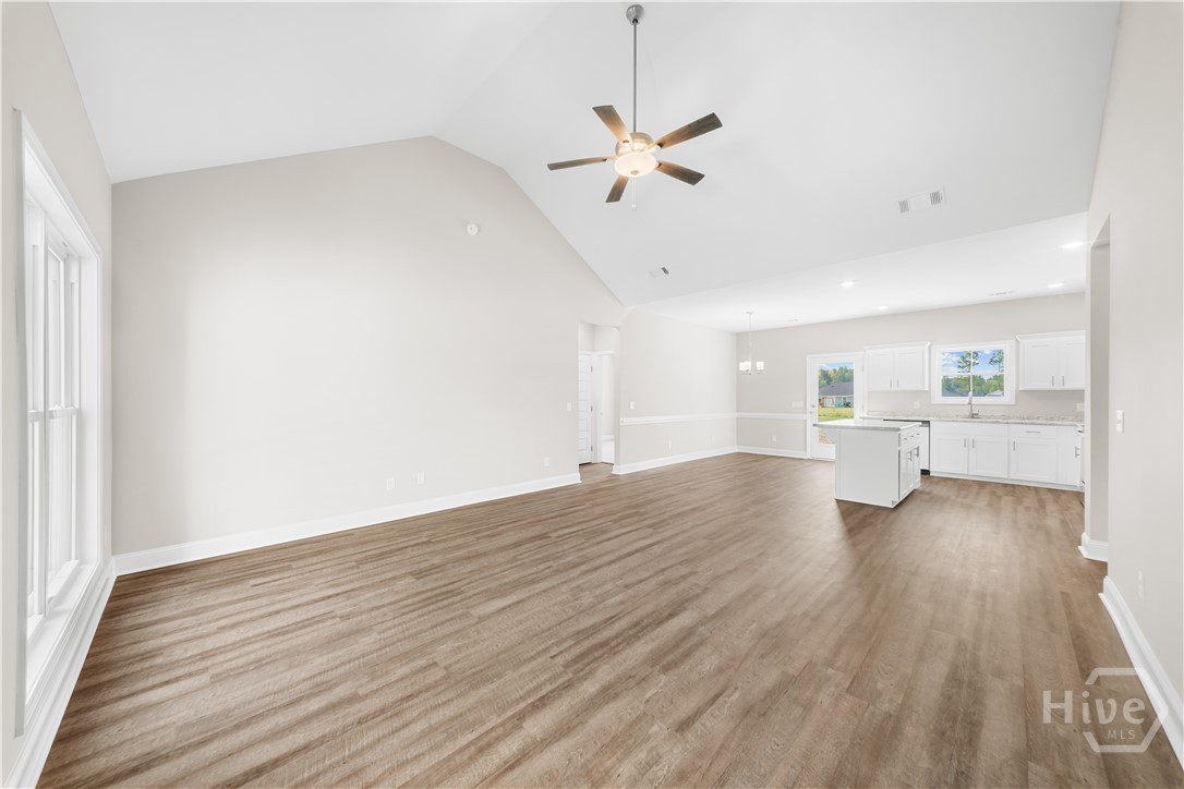664 Belfast Loop Property Photo 5