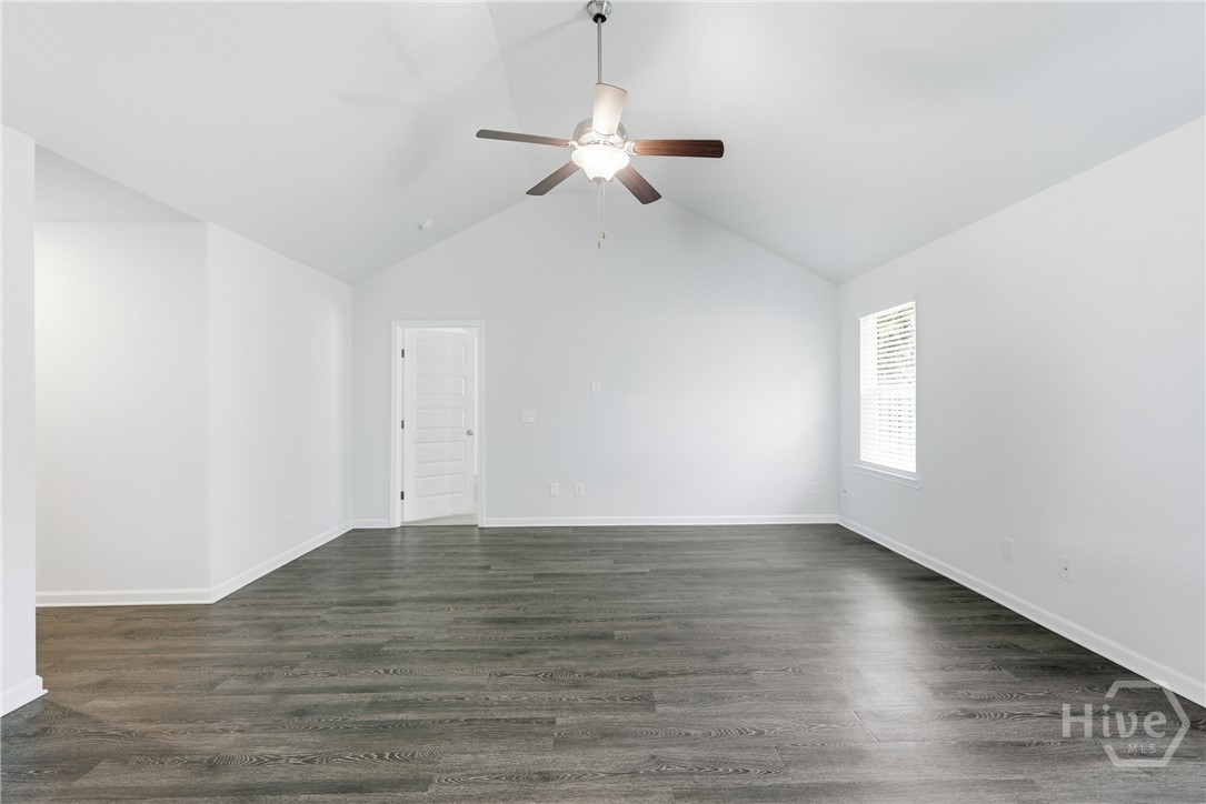 160 Vale Loop Property Photo 9