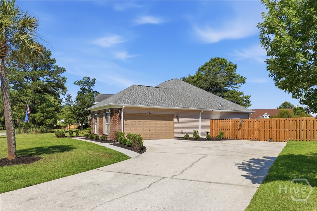 425 Stonebridge Circle Property Photo 3