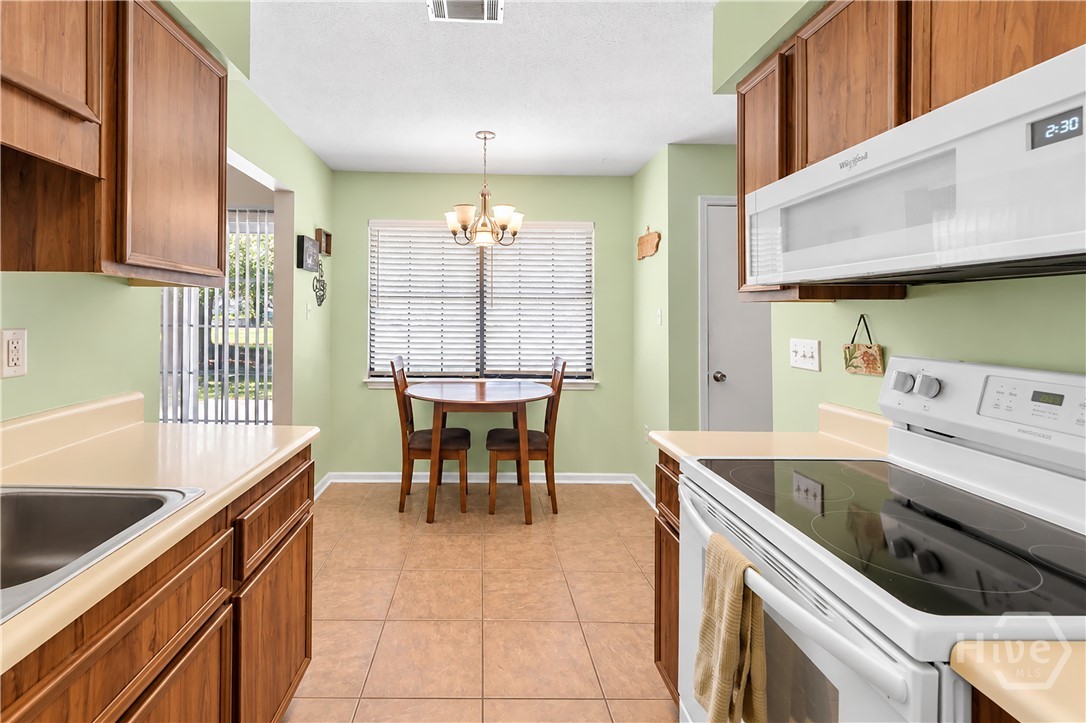 8 Bitterroot Lane Property Photo 8