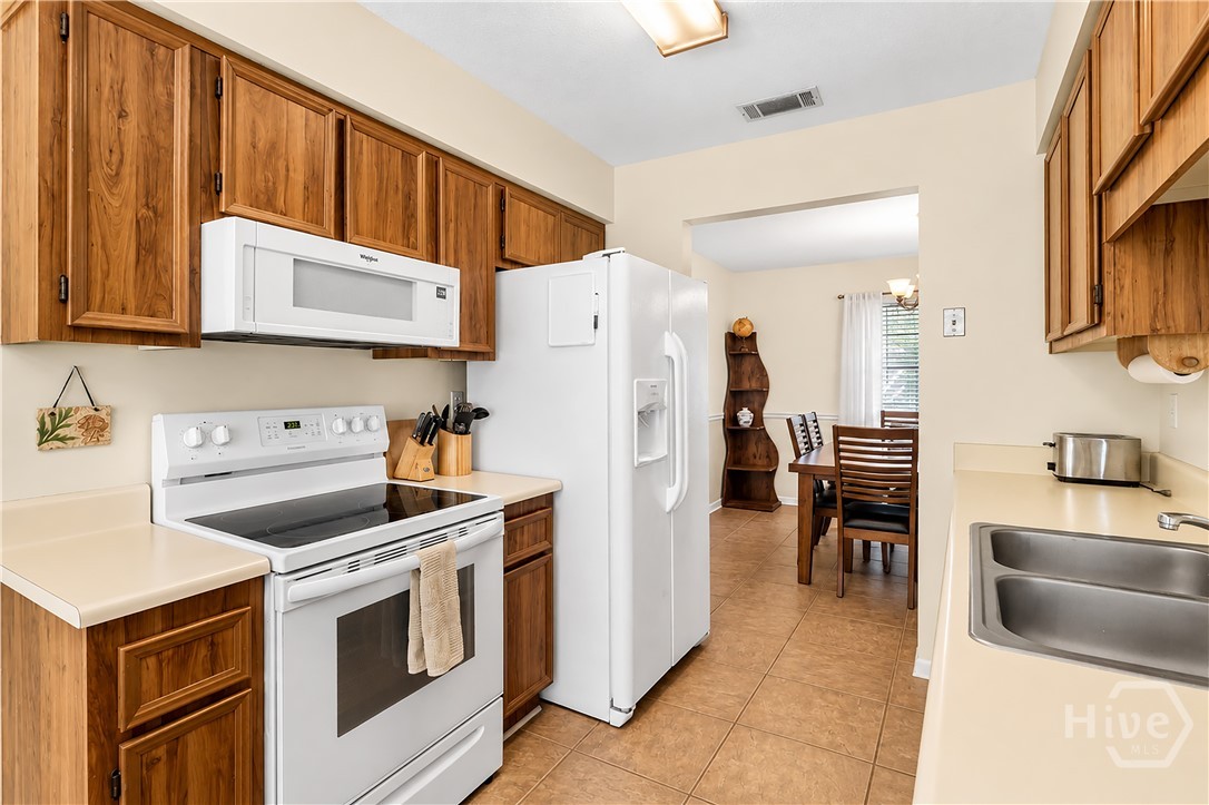 8 Bitterroot Lane Property Photo 10