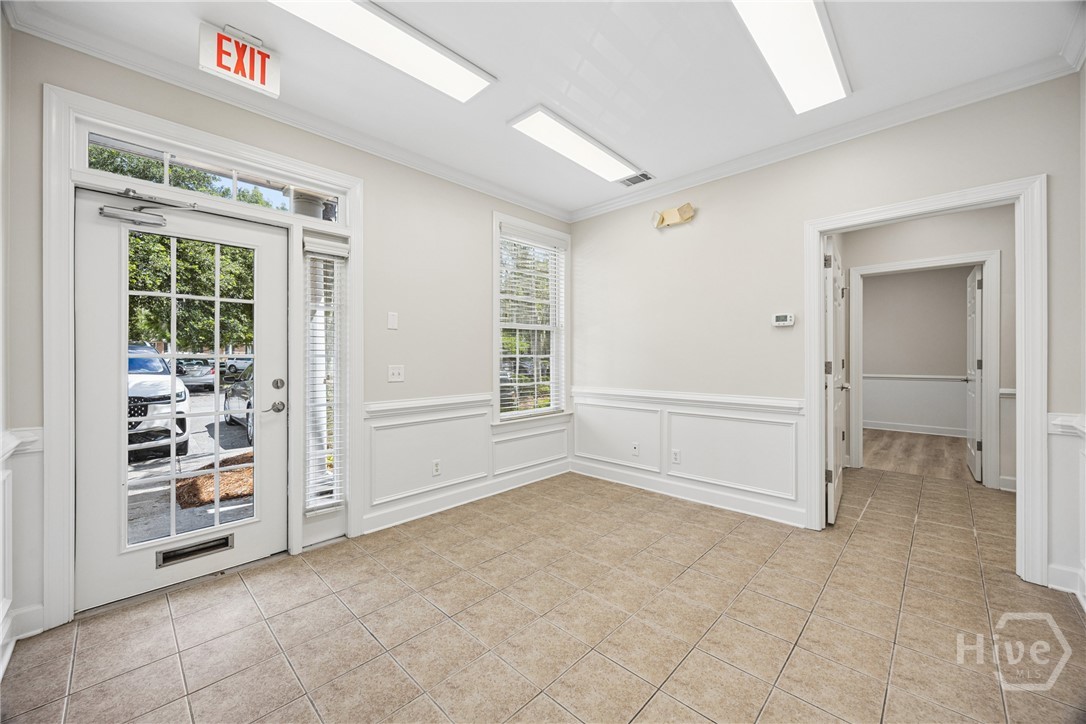 9100 White Bluff Road 303 Property Photo 7