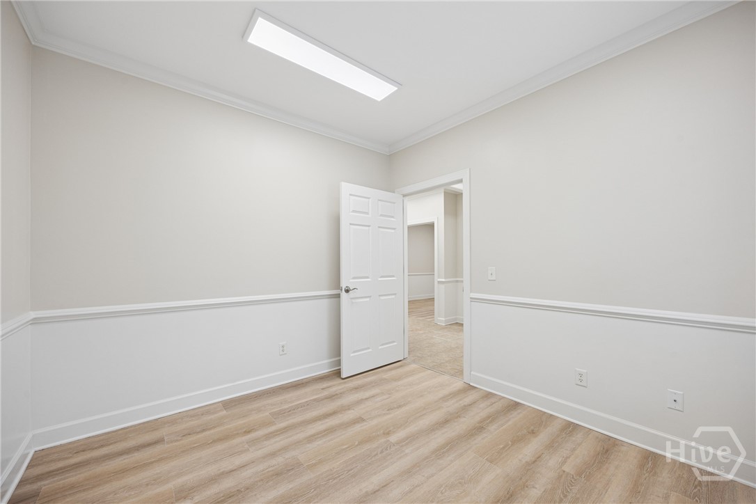 9100 White Bluff Road 303 Property Photo 13