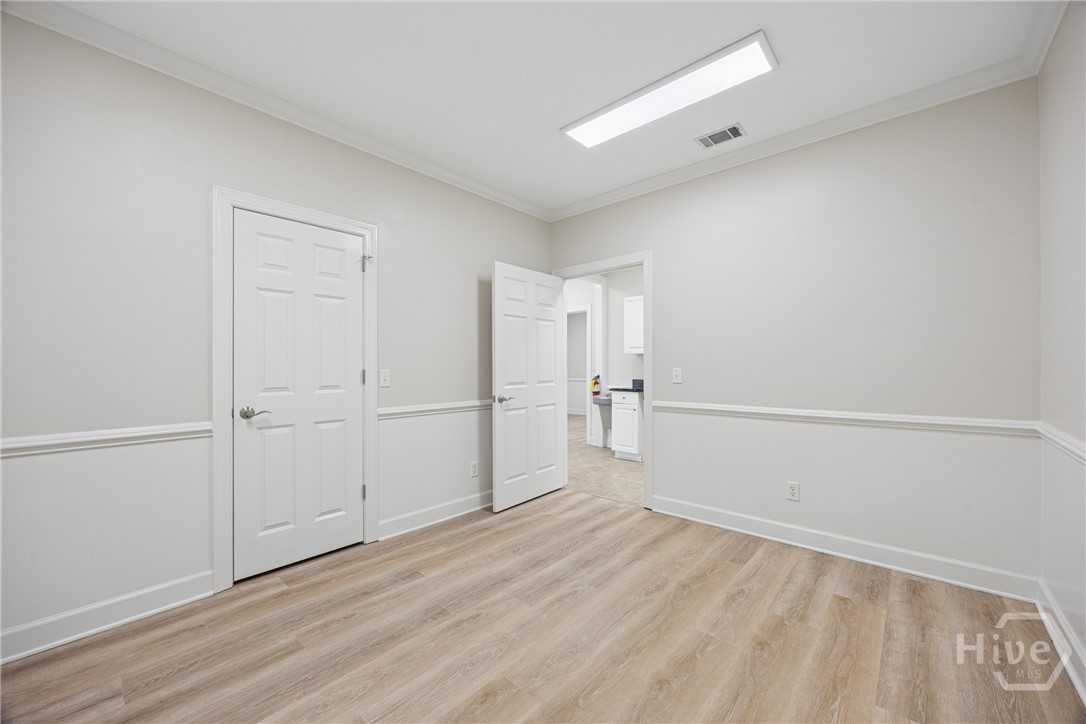 9100 White Bluff Road 303 Property Photo 16