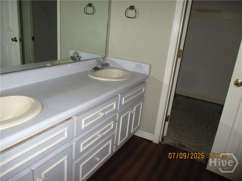 2500 Pin Oak Street Property Photo 10