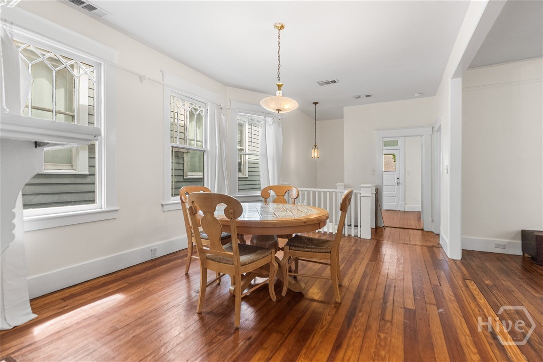 545 E Park Avenue Property Photo 20