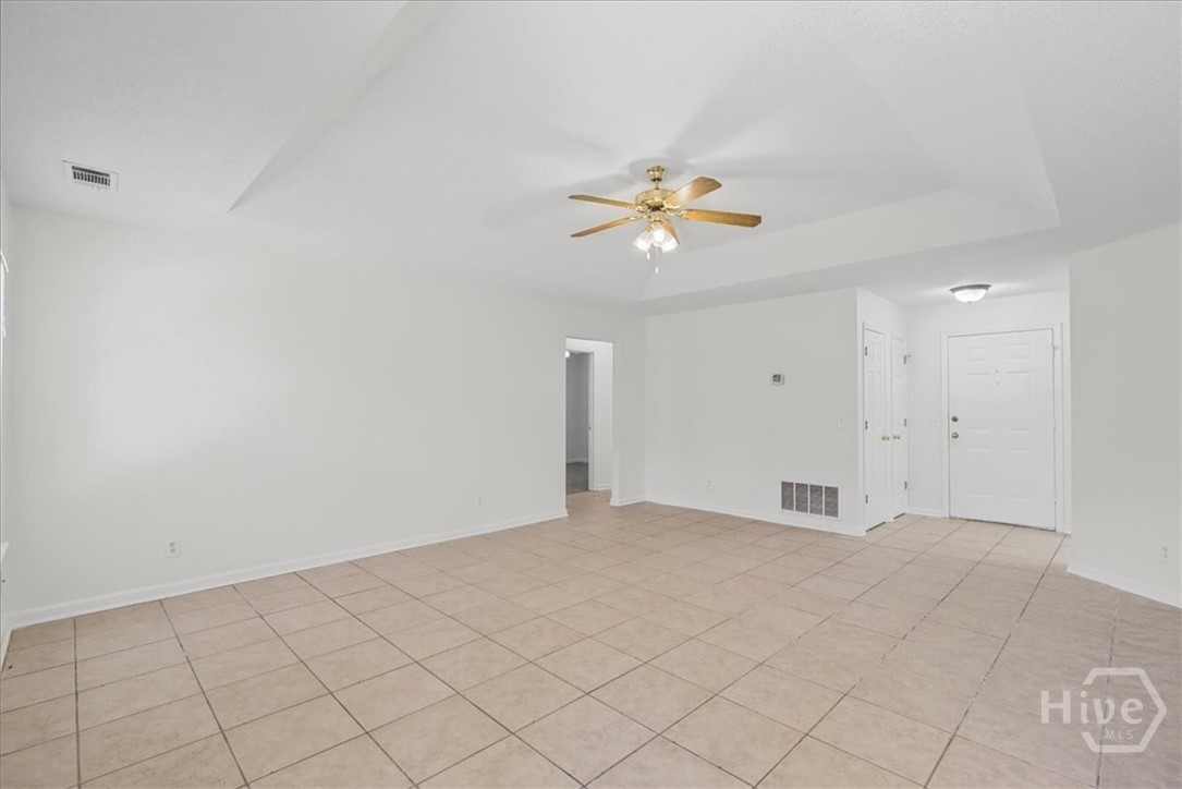 172 Parkside Drive Property Photo 3