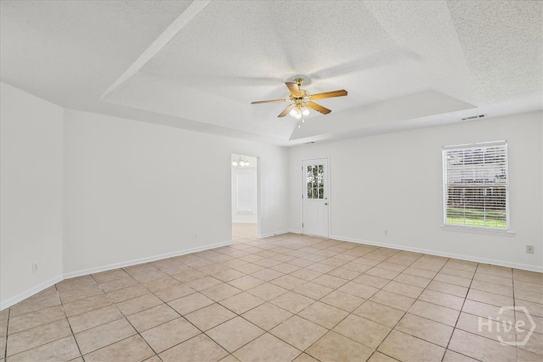 172 Parkside Drive Property Photo 4