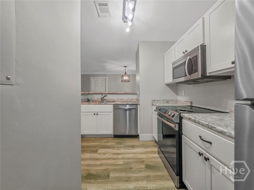 50 Pebble Beach Cove F111 Property Photo 28