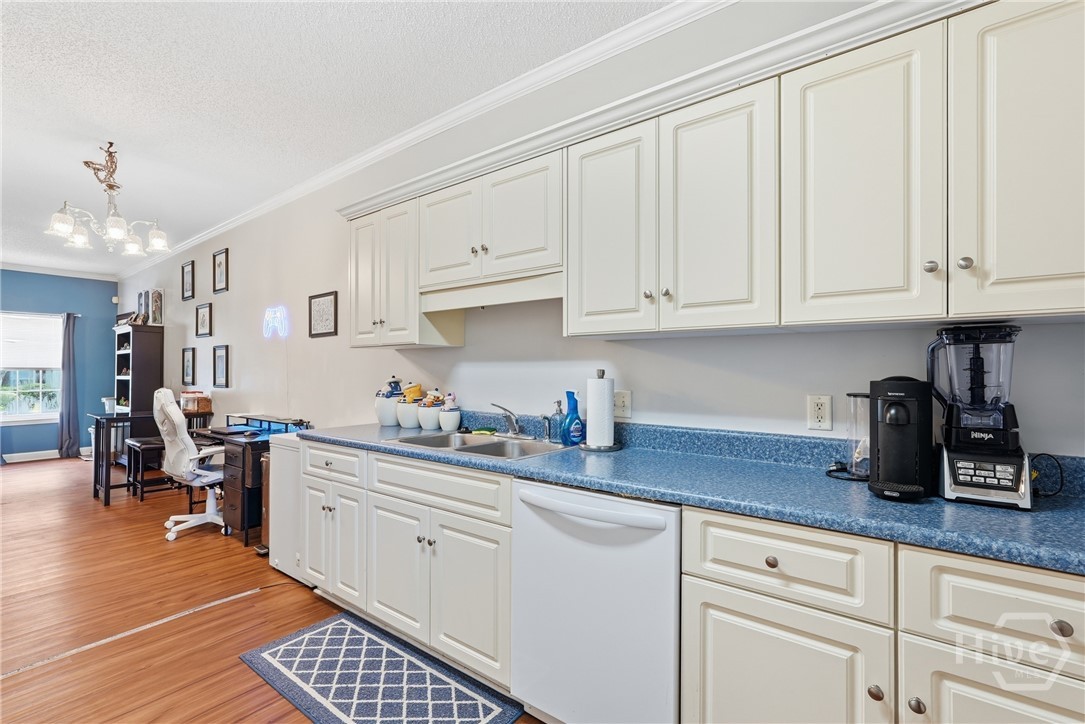 6 Chaintree Drive Property Photo 15