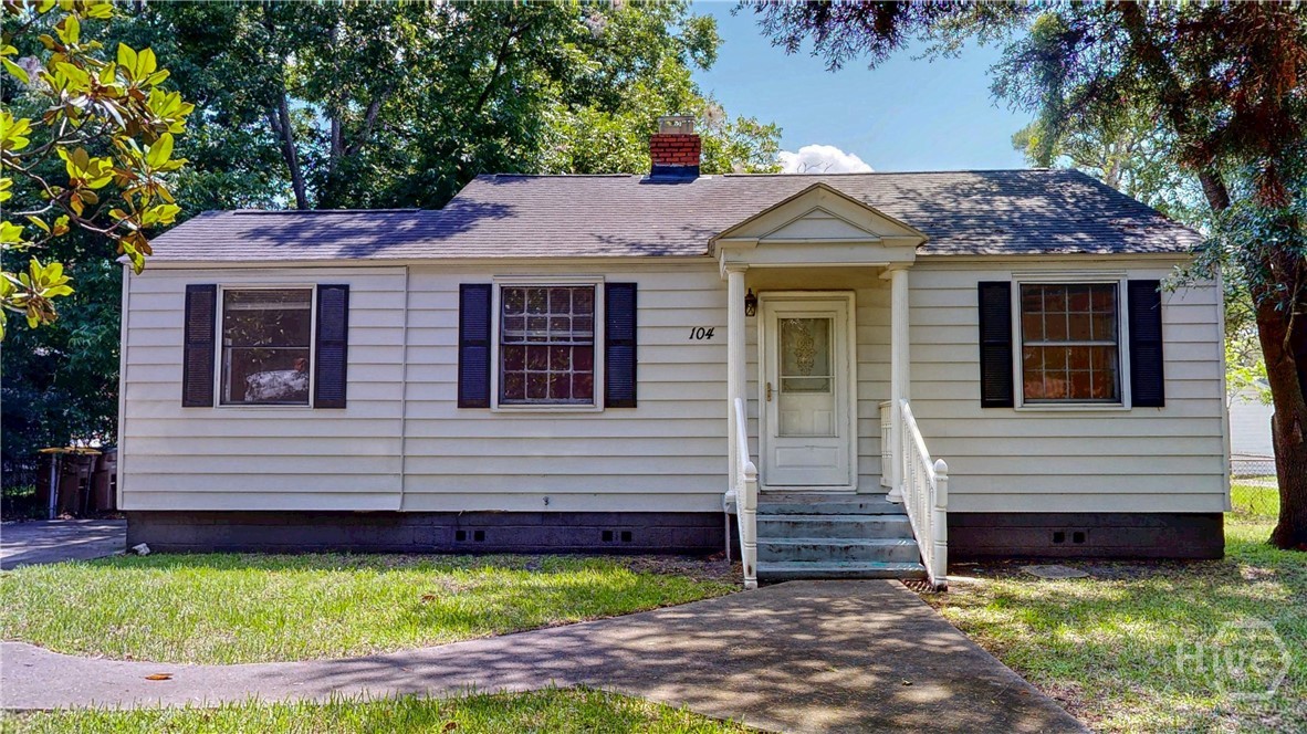 104 Evora Street Property Photo 1
