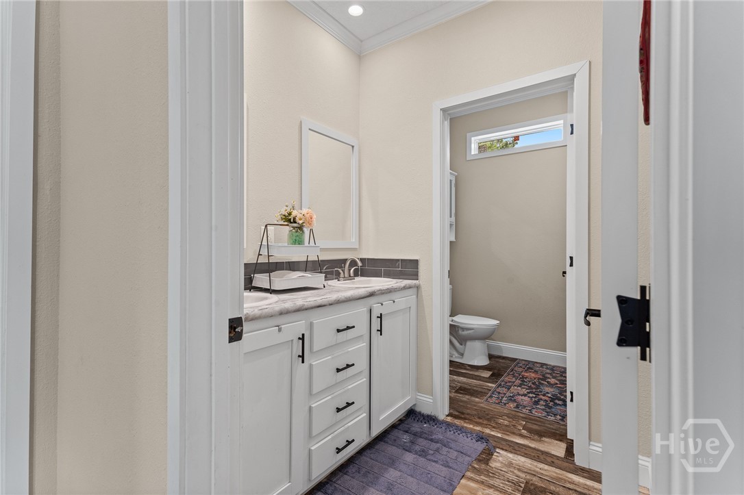 302 Middleton Road Property Photo 33