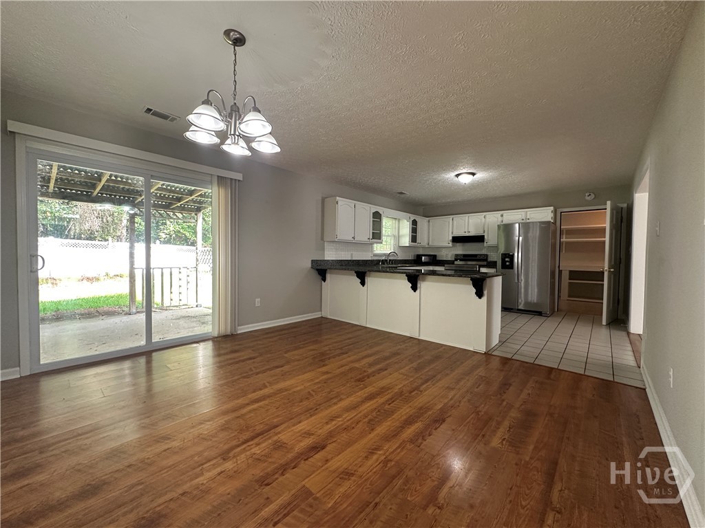 23 Douglas Court Property Photo 6