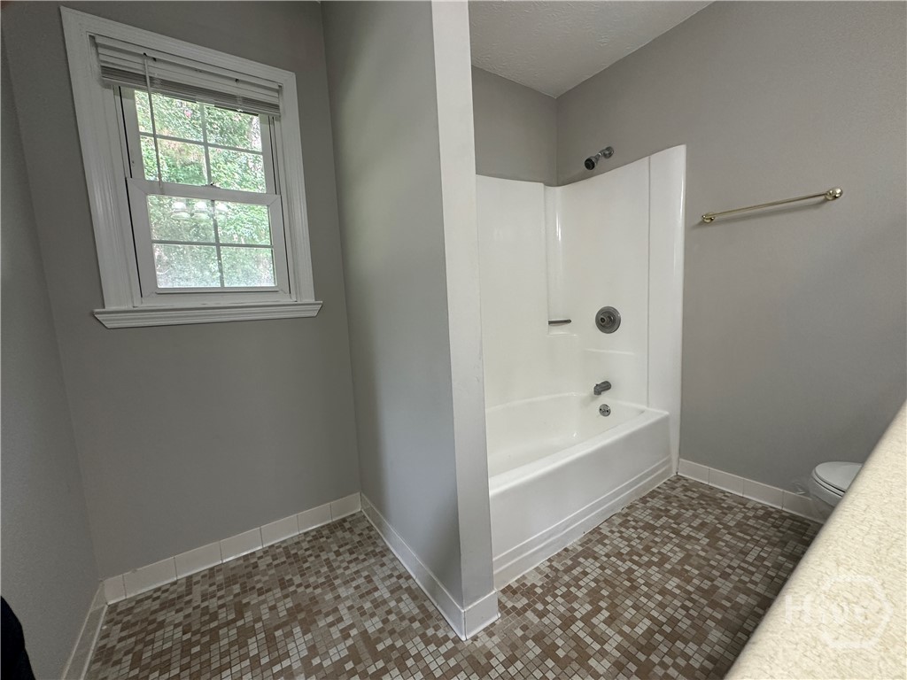 23 Douglas Court Property Photo 11