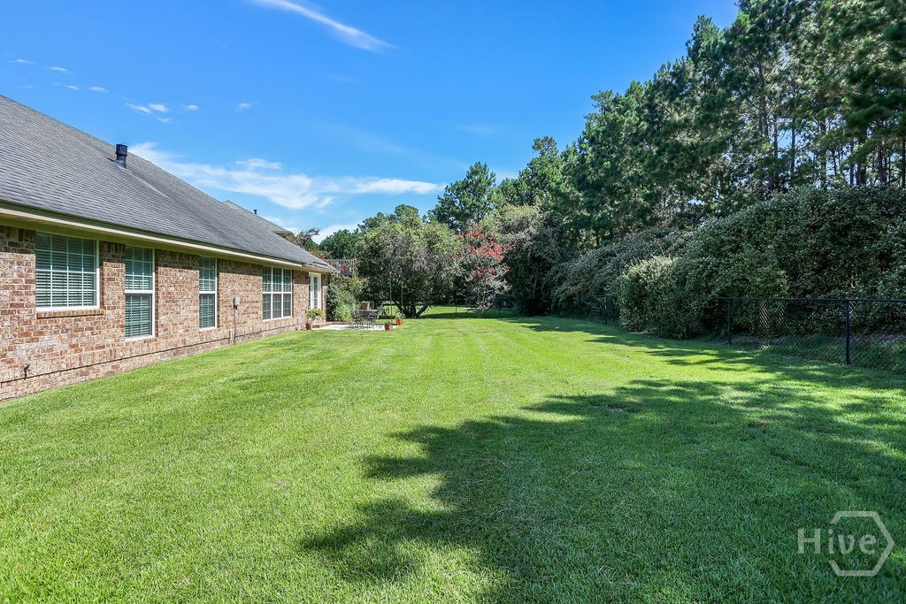 17 Redwall Circle Property Photo 8