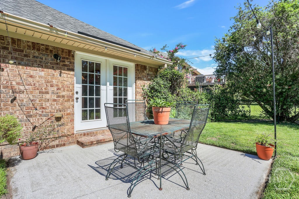 17 Redwall Circle Property Photo 9