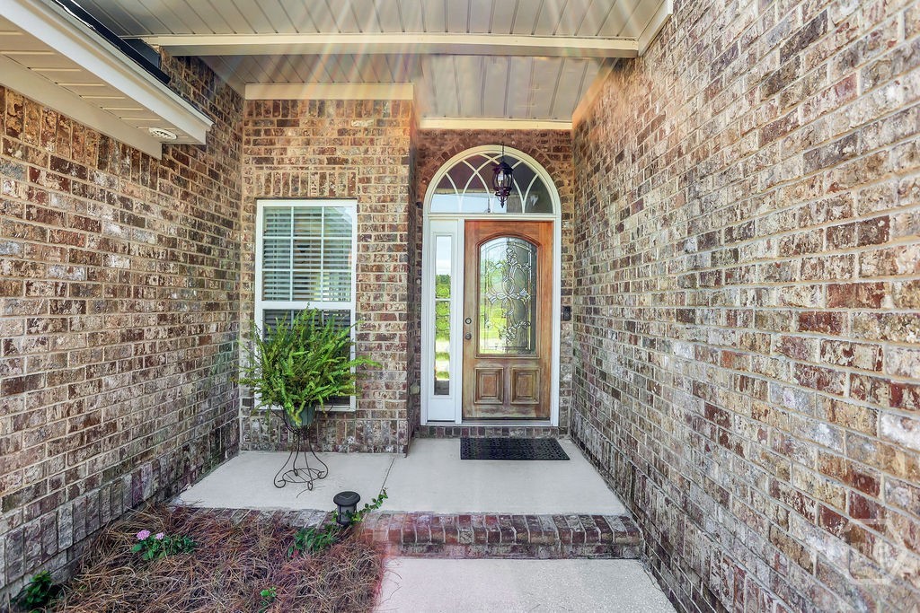 17 Redwall Circle Property Photo 11