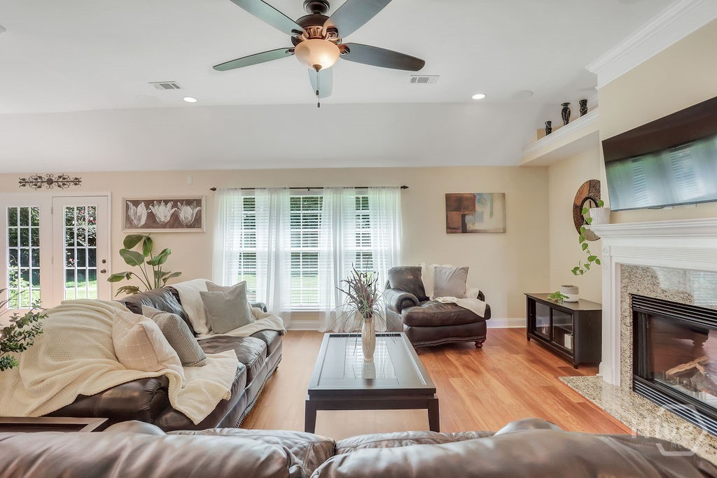 17 Redwall Circle Property Photo 16