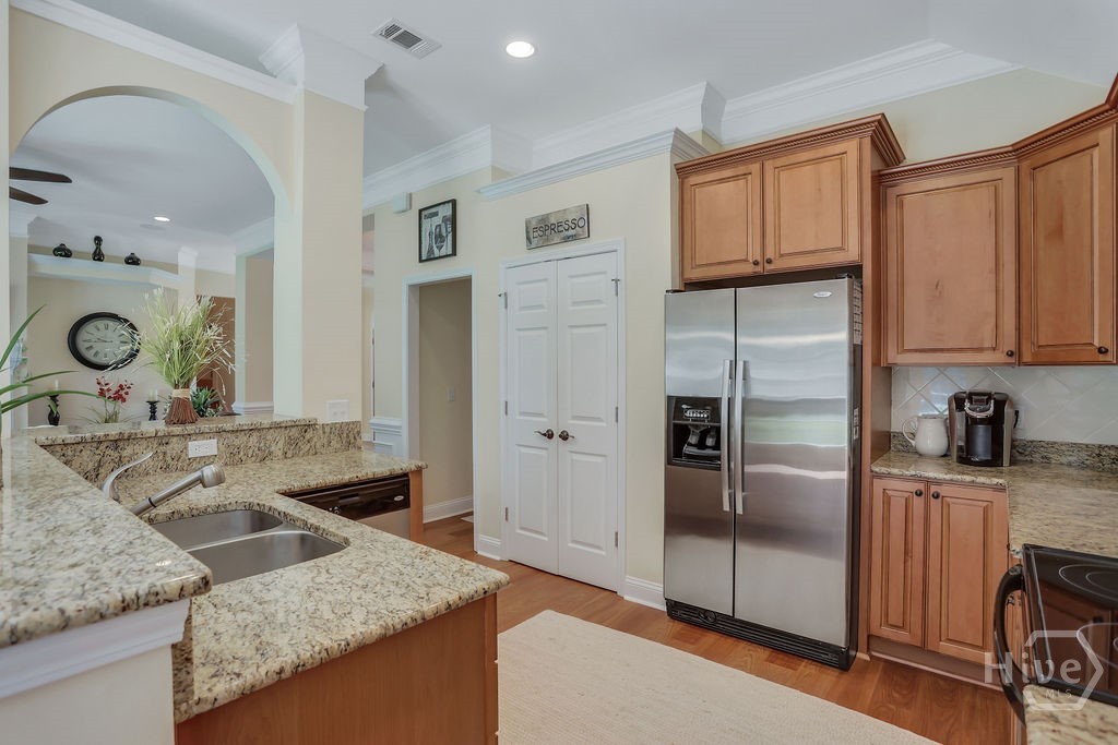 17 Redwall Circle Property Photo 25