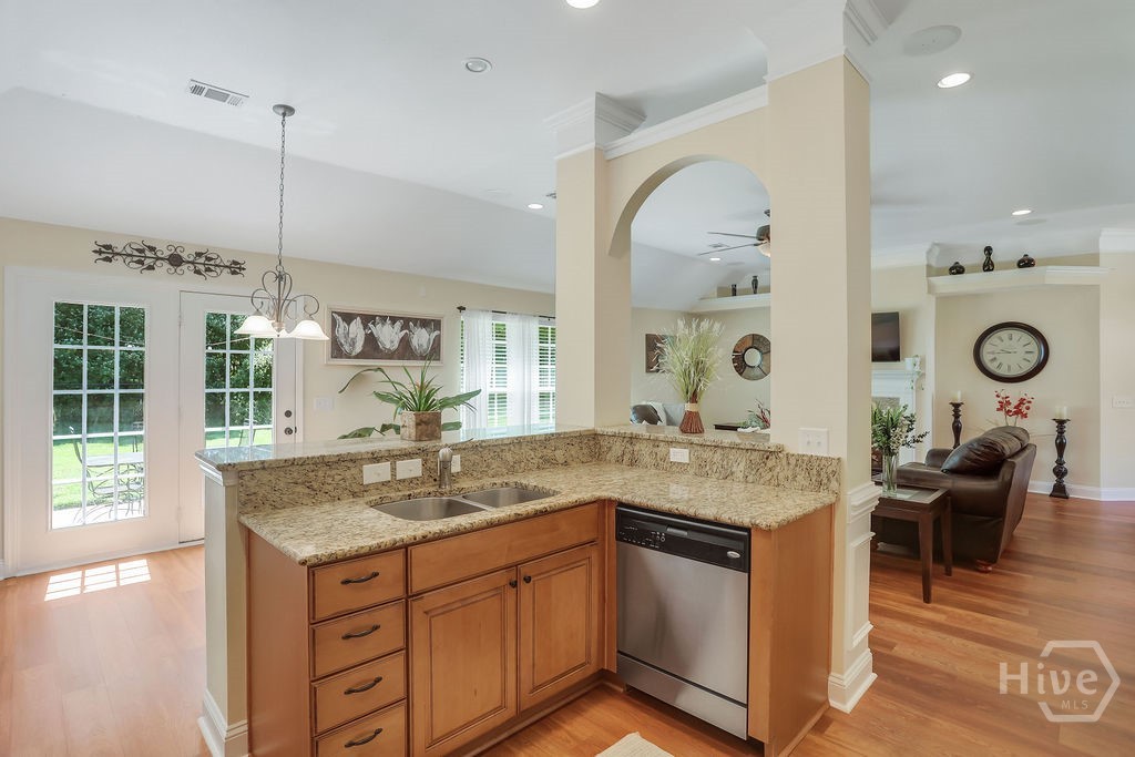 17 Redwall Circle Property Photo 26