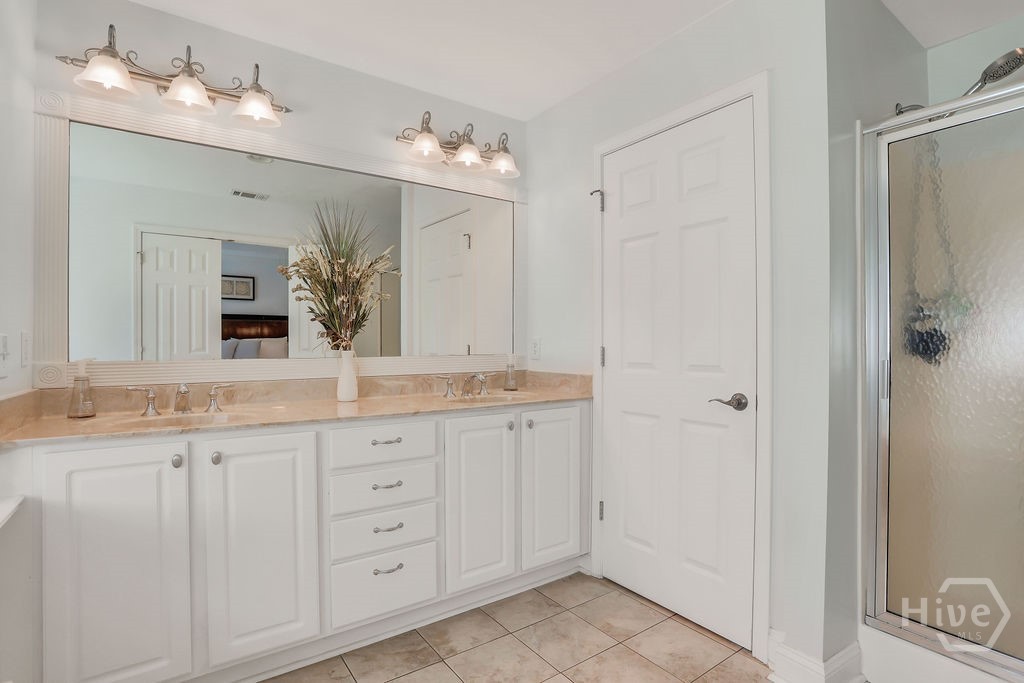 17 Redwall Circle Property Photo 33
