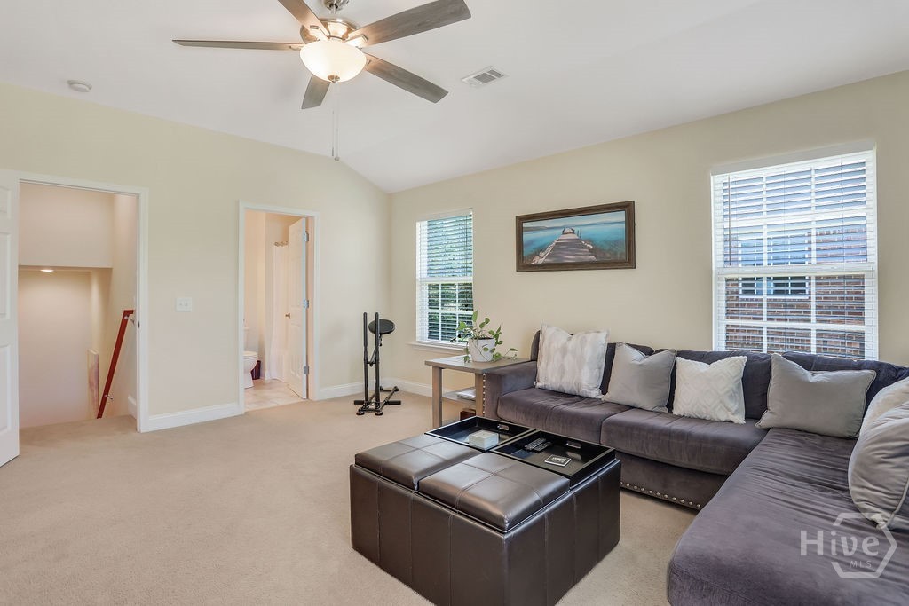 17 Redwall Circle Property Photo 44