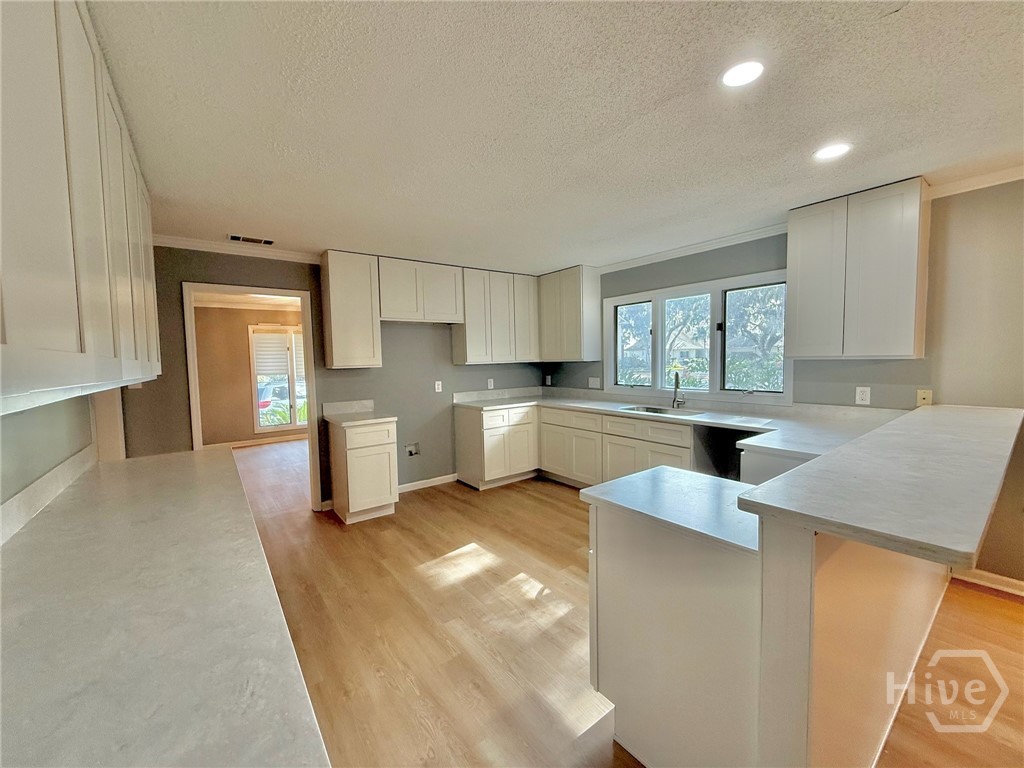 10 Cove Drive Property Photo 8