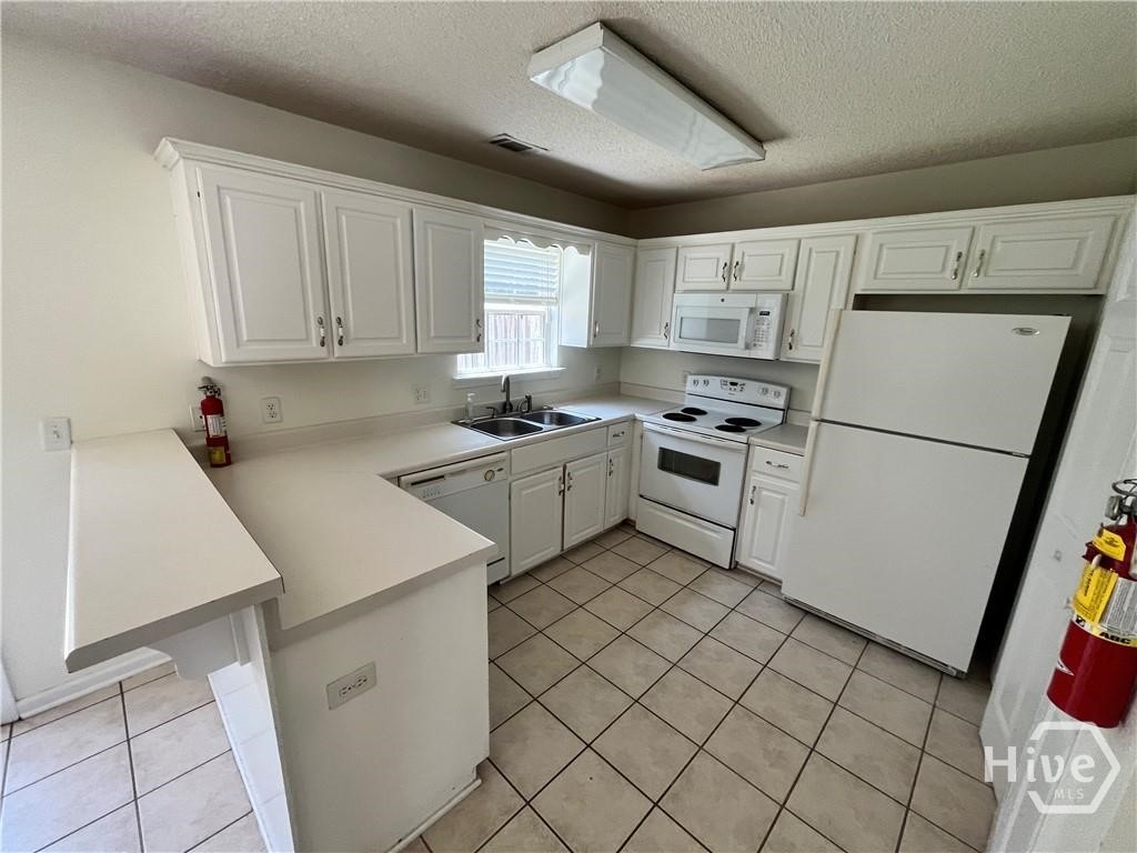 92 Aubrey Trail Property Photo 4