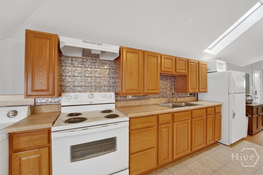 1902 Barnard Street Property Photo 41