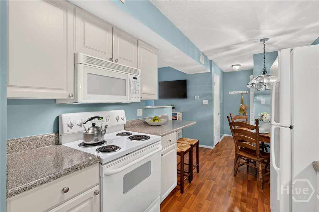 401 N Cromwell Road J7 Property Photo 16