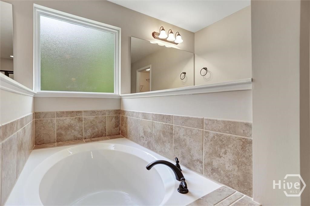 115 Cypress Loop Property Photo 43
