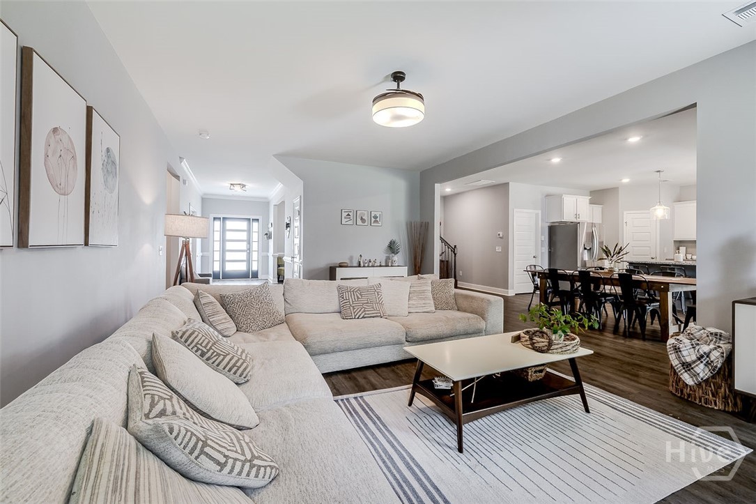 130 Sapphire Circle Property Photo 5